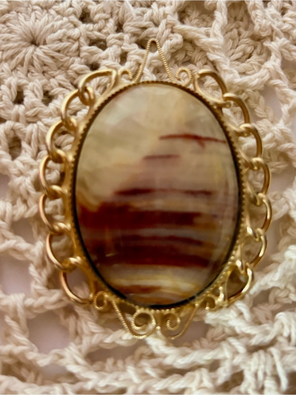 Vintage Banded Landscape Agate Brooch Pendant Gold